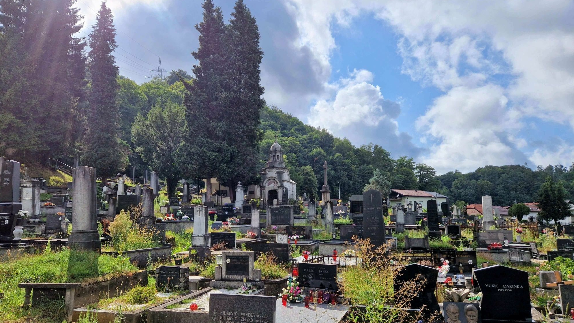 Karlovačka groblja